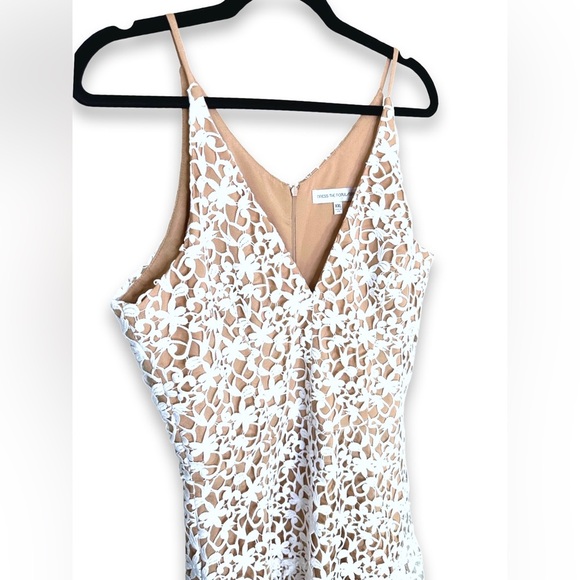 [ DRESS THE POPULATION ] White Lace Overlay Flare Dress : XXL : NWOT - Picture 6 of 10